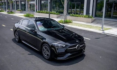 Vừa chạy 1.000 km, chủ xe Mercedes C300 AMG 2022 vội vàng chịu lỗ tới cả 200 triệu đồng