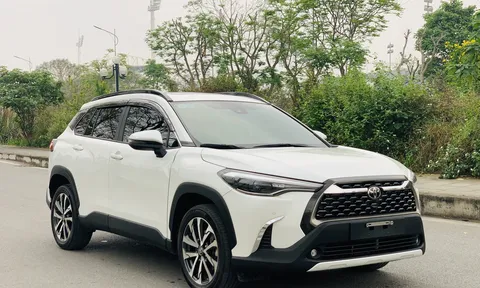 Toyota Corolla Cross 1.8V chạy 2 năm rao bán chỉ 400 triệu đồng là có thật?