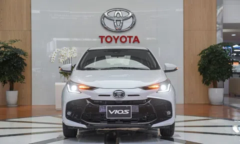 Hết thời hoàng kim, "vua doanh số" Toyota Vios hạ giá ngang xe hạng A