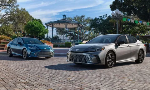 Đây là lý do vì sao Toyota Camry mới không sản xuất phiên bản chạy điện