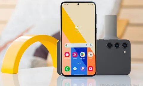 Giá đập hộp Galaxy S23 Plus chính hãng mới nhất: Vừa mở bán đã giảm gần 4 triệu