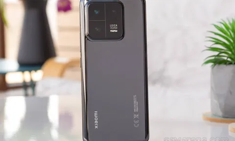Giá Xiaomi 13 Pro giảm sâu, rẻ hơn Galaxy S23 Ultra nhưng lại có hiệu năng mạnh tương đương có đáng mua?