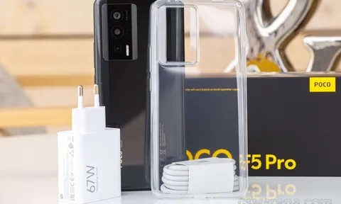 Mở hộp POCO F5 Pro: Hiệu năng ‘đè bẹp’ Galaxy S22 Ultra, màn hình ‘vượt mặt’ iPhone 12