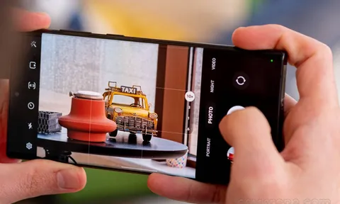 Galaxy S22 Ultra xả hàng ồ ạt giữa tháng 5, giảm khủng 15 triệu chặn hết cửa cạnh tranh của iPhone 13