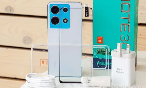 Mở hộp Infinix Note 30: Trang bị ‘khủng’ hơn cả iPhone 14 Pro Max, thiết kế lấp lánh bắt mắt
