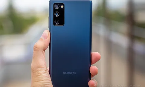 Tư vấn: Chiếc Galaxy S20 FE 256GB giảm nửa giá, chỉ còn 7 triệu có đáng mua cuối tháng 5/2023?