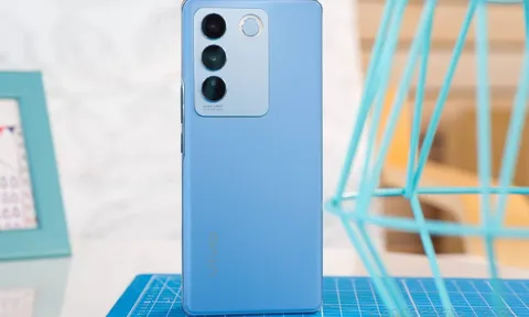 Vivo V29 Pro lộ diện với trang bị ‘khủng’, quyết đấu iPhone 14 Pro Max lẫn Galaxy S23