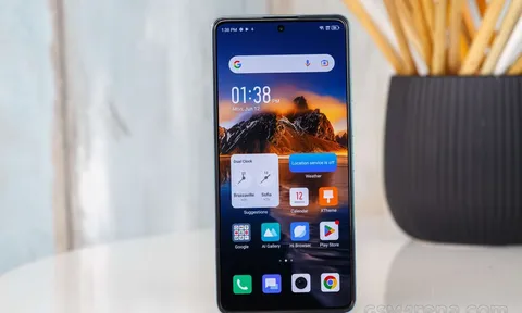 Mở hộp Infinix Note 30 VIP: Thiết kế đẹp chẳng kém iPhone 14 Pro Max, tính năng ‘đè bẹp’ Galaxy S23 Ultra