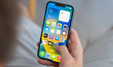 Giá iPhone 14 giữa tháng 6 giảm sâu 5.5 triệu, giá rẻ sập sàn ‘đe nẹt’ đối thủ Galaxy S22 Ultra