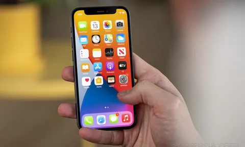 iPhone 12 mini bất ngờ có hàng trở lại, phiên bản 256GB giảm hơn 6 triệu còn đáng mua?