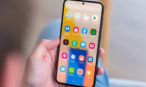 Những lý do nên mua Galaxy S23 Plus ngay lúc này: Giá rẻ hấp dẫn, màn hình lớn đẹp mãn nhãn