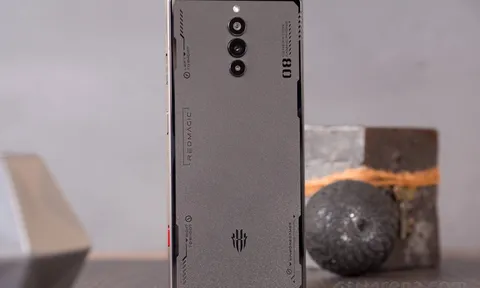 ‘Quái thú gaming’ Red Magic 8S Pro ấn định ngày ra mắt khiến Galaxy S23 Ultra ‘tái mặt’
