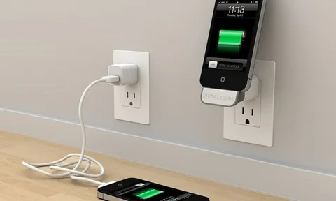 Tuyệt đối không sạc điện thoại qua đêm, vừa dễ cháy nổ, vừa dễ ‘mất tiền oan’