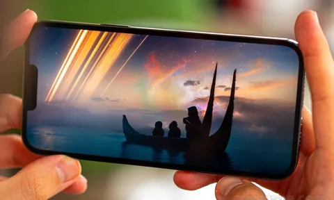 Giá iPhone 13 Pro Max đầu tháng 7 giảm tới 6.5 triệu, rẻ hơn nhiều so với Galaxy S23 Ultra