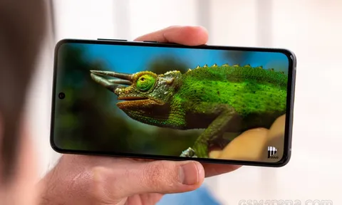 Giá Galaxy S21 FE đầu tháng 7 thấp kỷ lục, chưa bằng nửa Galaxy S23 Ultra, iPhone 11 cũng chào thua
