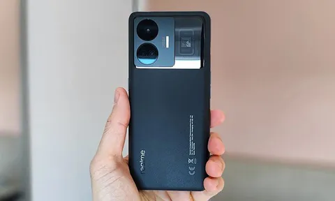 Siêu phẩm Android tầm trung lộ diện: Cấu hình khủng hơn Galaxy S23 Ultra, sạc nhanh nhất thế giới