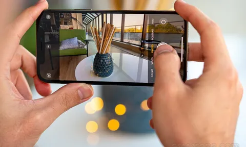 iPhone 12 Pro 256GB bất ngờ có hàng trở lại đầu tháng 8, giá ngang ngửa Galaxy S23 Ultra có đáng mua?