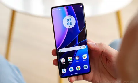 Siêu phẩm Android tầm trung lộ diện: Màn to hơn iPhone 14 Pro, giá rẻ chưa bằng nửa Galaxy S23 Ultra