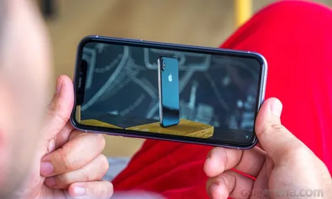 iPhone 15 sắp ra mắt, iPhone 11 giảm nửa giá, chỉ còn từ 10 triệu khiến Galaxy S22 lo sốt vó