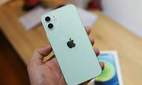 iPhone 15 có thể ra mắt với màu xanh nhạt nhưng khác với Light Green của iPhone 12