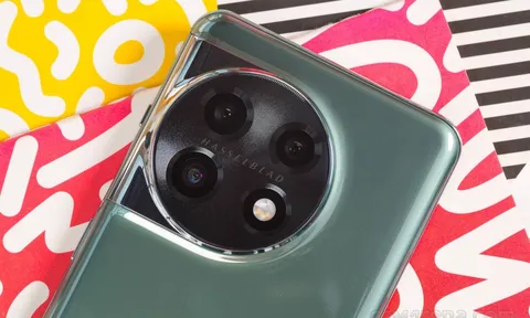 Kẻ hủy diệt Galaxy S23 Ultra rò rỉ cấu hình khủng, camera xịn và pin cực trâu