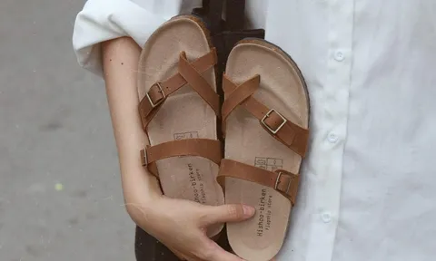 Hishoo - Tinh tế thời đại từ kết hợp tuyệt vời của nghệ nhân giày và công nghệ hiện đại