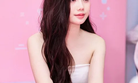 Thuỷ Sophia: Nữ TikToker xinh đẹp, sở hữu những video làm đẹp triệu view là ai?