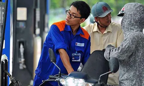 Giá xăng dầu hôm nay ngày 30/3: Đột ngột quay đầu