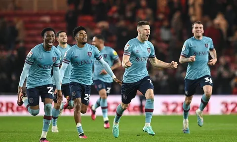 Xác định CLB đầu tiên lên hạng ở Ngoại hạng Anh 2023/24: Vinh danh huyền thoại Man City