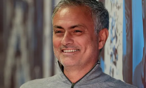 Mourinho làm 'điều đặc biệt' khiến đối thủ dở khóc dở cười