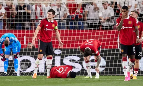 Erik Ten Hag ‘sấy’ dàn sao MU, lên tiếng về De Gea sau sai lầm khiến Quỷ đỏ thua trận