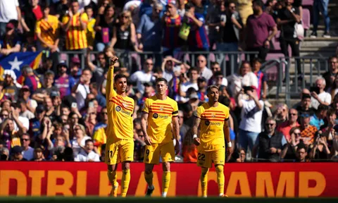 Torres toả sáng, Barcelona nhọc nhằn đánh bại Atletico Madrid