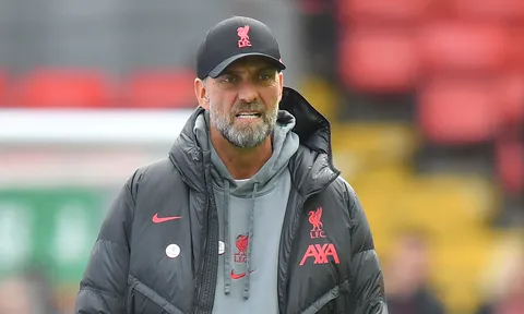 Tự 'rước họa vào thân', HLV Klopp khiến Liverpool lo sốt vó