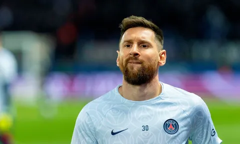 NÓNG: PSG ra án phạt cho Messi, làm rõ chuyện tương lai