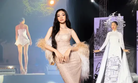 Video: Minh Kiên đổ bộ sàn diễn, diện váy ngắn táo bạo lúc tổng duyệt