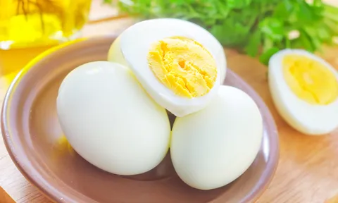 Trứng được ví như 'vàng ròng' với sức khỏe, nhưng 99% người ăn sai cách chẳng khác rước độc