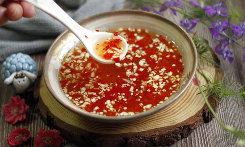 Dùng nước mắm mỗi ngày, nhưng ít ai biết nước mắm 'kỵ' với thực phẩm này: Phải tránh ngay!