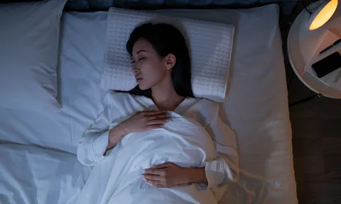 Thói quen đi ngủ mùa đông cực hại sức khỏe, nhiều người mắc nhưng hậu quả không lường: Bỏ ngay còn kịp