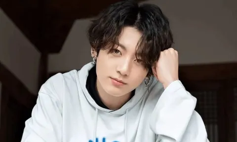 Jungkook (BTS) bất ngờ bị fan cuồng đe dọa vì lý do lãng xẹt