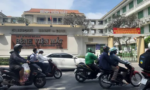 Bộ Công an khám xét khẩn cấp bệnh viện Mắt TP.HCM