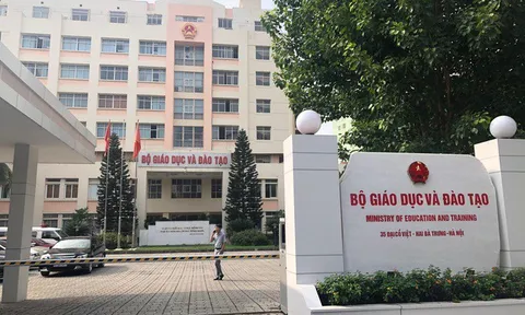 Bộ GD&ĐT: Phân công lại nhiệm vụ của Bộ trưởng Phùng Xuân Nhạ và các Thứ trưởng