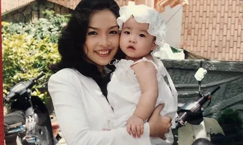 Hình ảnh hiếm hoi của ca sĩ Hiền Thục khi làm mẹ đơn thân năm 21 tuổi