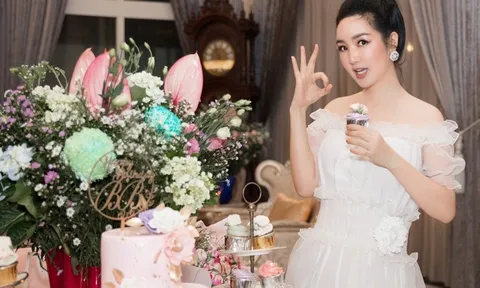 U50, hoa hậu Giáng My ấn tượng với loạt ảnh đen trắng