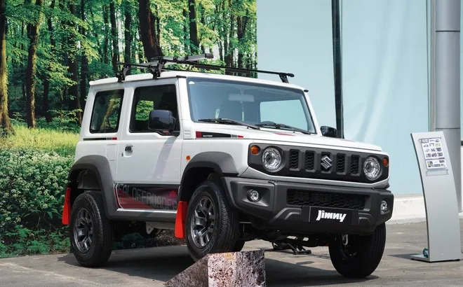 Suzuki Jimny vừa ra mắt đã "kèm lạc" tới 50 triệu đồng, người tiêu dùng nói gì?